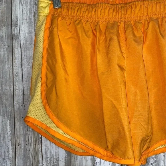Nike Vivid Orange Tempo Shorts - Picture 4 of 5